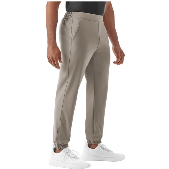 Member's Mark Men's Travel Jogger Sz M Grey Bisque NWOT - Picture 3 of 8
